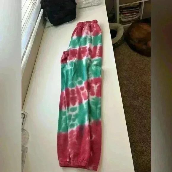 Urban, outfitters urban renewals sweatshirt, and sweatpants set tie-dye - Picture 6 of 13